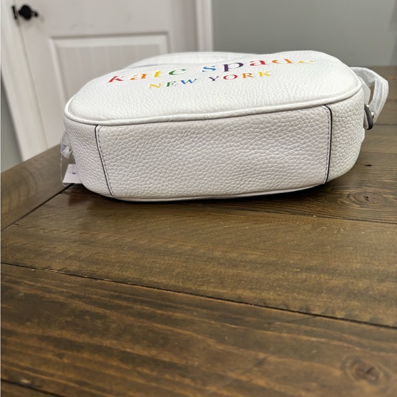 Kate Spade Kourtney Rainbow Logo Camera Bag in White Pebbled Leather NWT - Picture 7 of 8